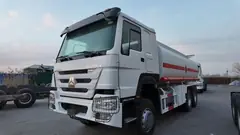 Real photo · HOWO 6x4 fuel tanker truck with cylindrical tank body, current vehicle photo